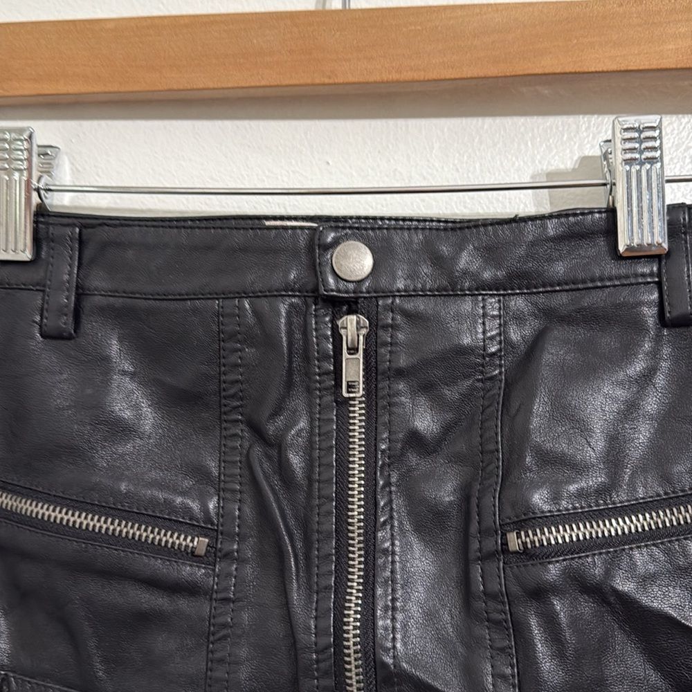 NWT ALTAR'D STATE Mini Skirt Womens Size 11 Black Zip Up Faux Leather Goth - Picture 3 of 8